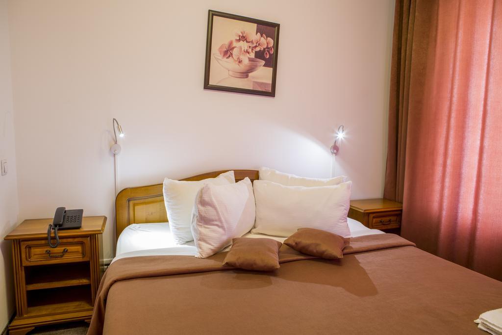 Motel Darina Ungheni  Εξωτερικό φωτογραφία