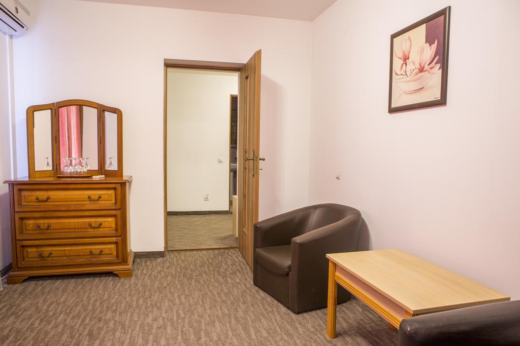 Motel Darina Ungheni  Εξωτερικό φωτογραφία