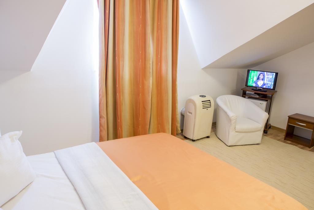 Motel Darina Ungheni  Εξωτερικό φωτογραφία