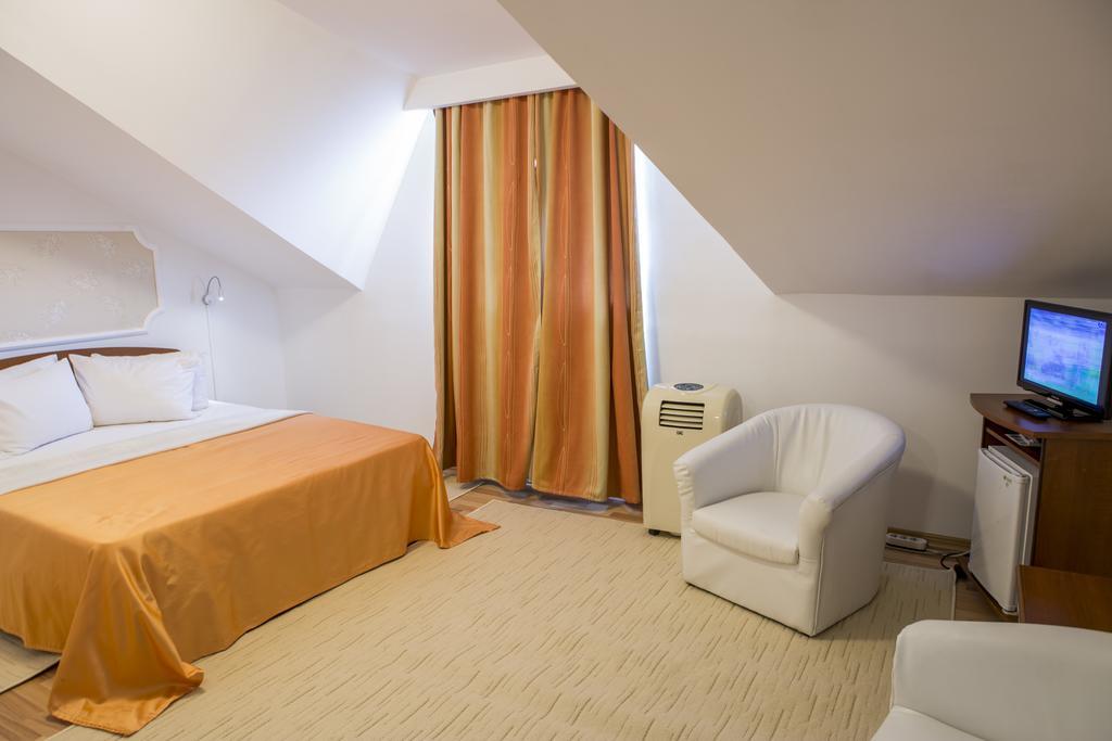 Motel Darina Ungheni  Εξωτερικό φωτογραφία