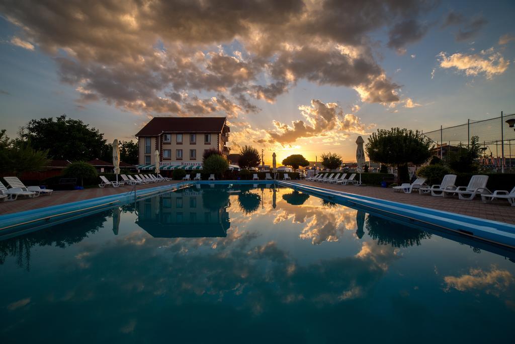 Motel Darina Ungheni  Εξωτερικό φωτογραφία